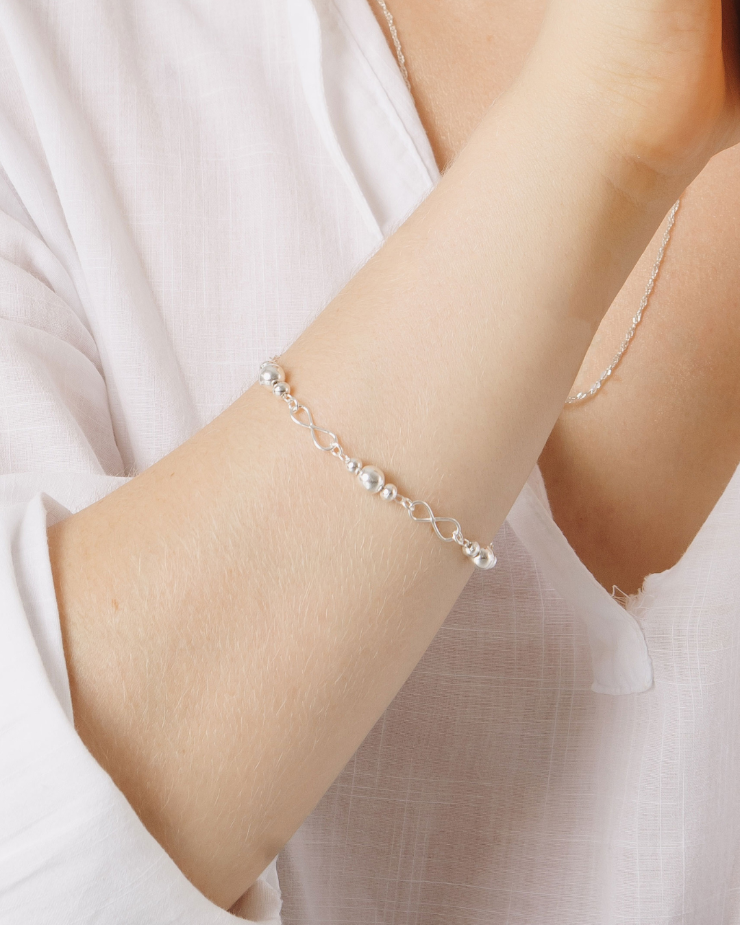 Pulseira Bolas com Infinito - Prata 925