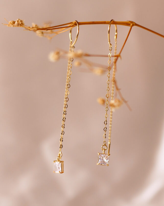 Brinco Água Marinha Folheado a Ouro 18k com Zircônia - Image 5