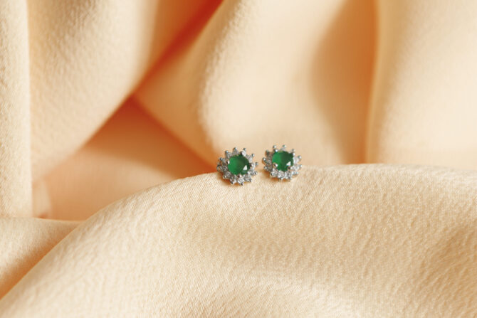 Brincos  com pedras de  zirconia nas cores Verde e azul em Prata 925 - Image 4